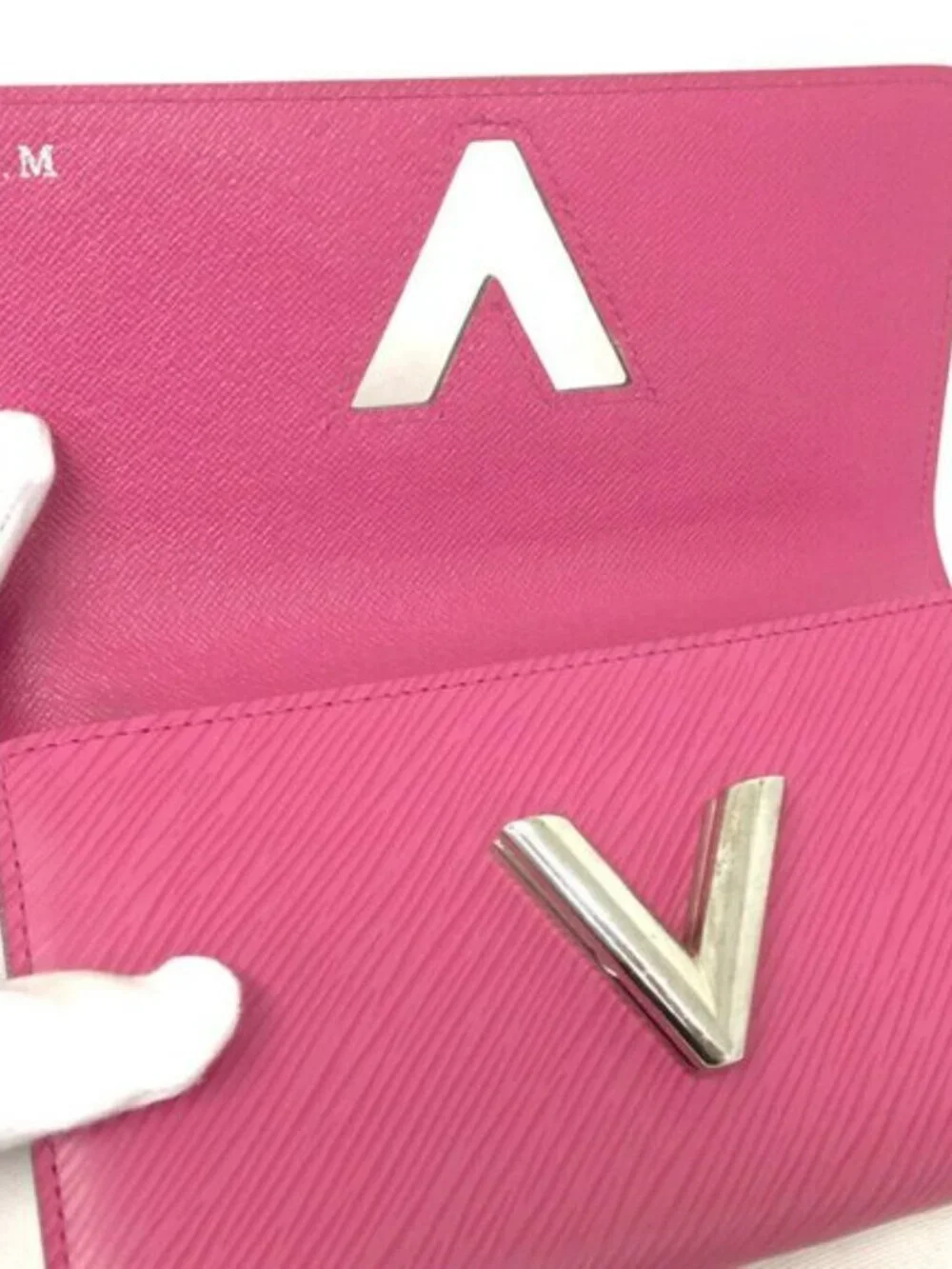 Louis Vuitton Epi Twist Pink Leather Long Bifold